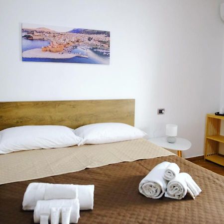 קאסטלמארה דל גולפו Sofia Rooms מראה חיצוני תמונה
