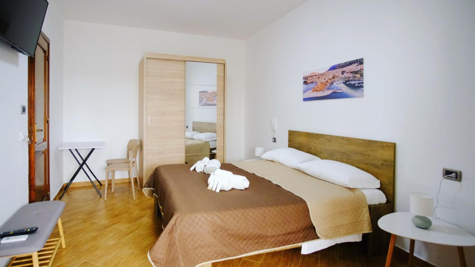 קאסטלמארה דל גולפו Sofia Rooms מראה חיצוני תמונה