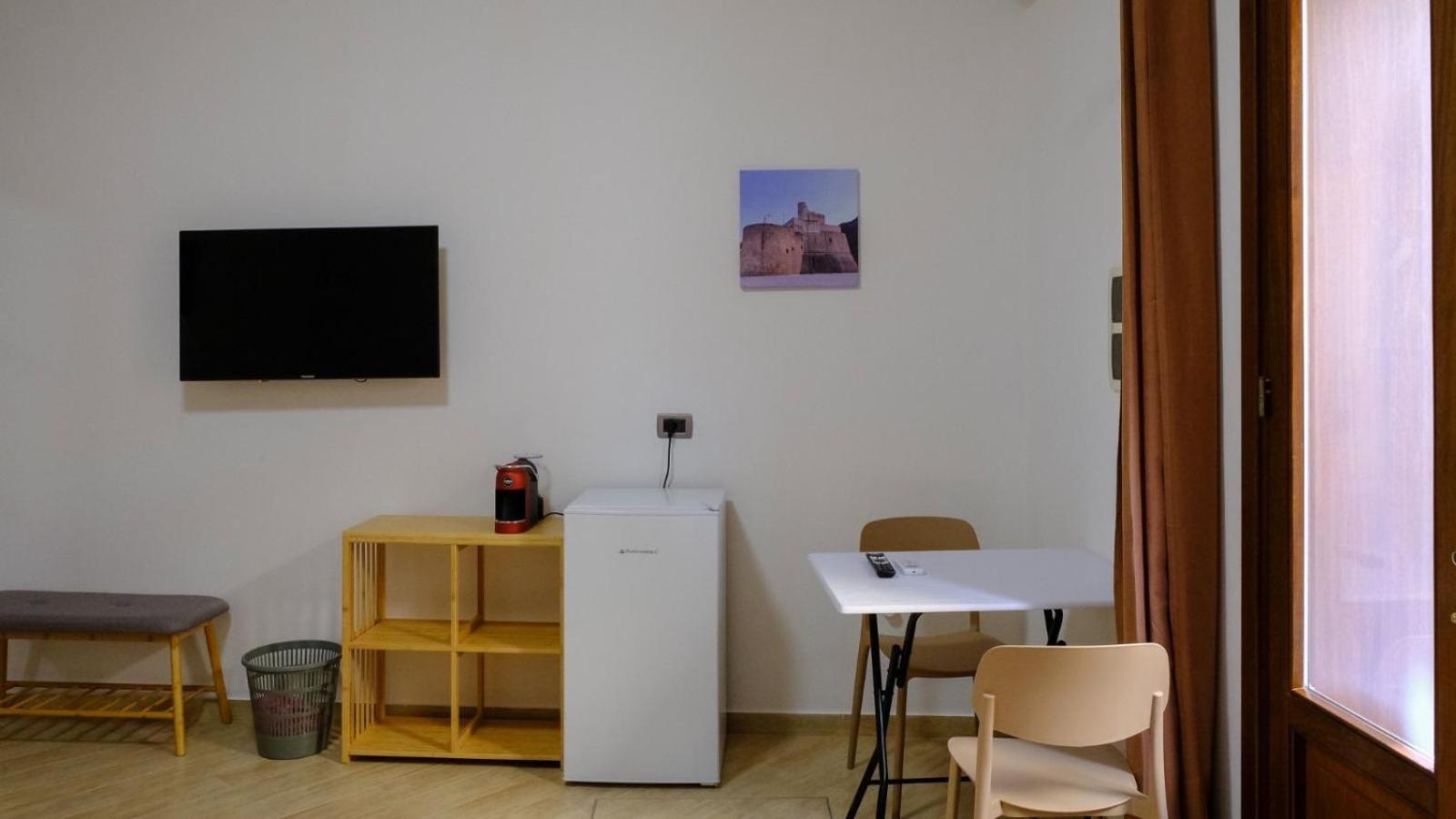 קאסטלמארה דל גולפו Sofia Rooms מראה חיצוני תמונה
